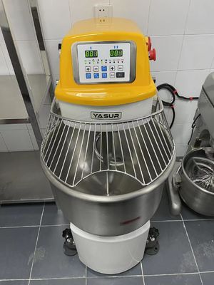 260 commande numérique à deux vitesses de la pâte de livre de mélangeur en spirale industriel en spirale domestique du mélangeur 4.5kw