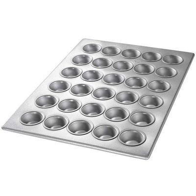 L'argent a tuyauté l'alliage en aluminium Mini Bundt Cake Pans de NSF 26200 de Tray In Microwave Foodservice de cuisson
